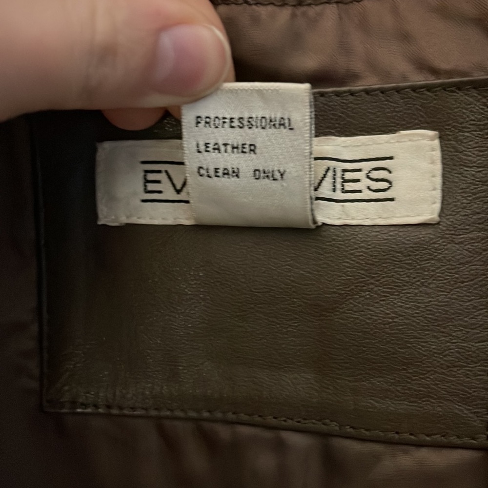 Leather Jacket - Picture 4 of 7